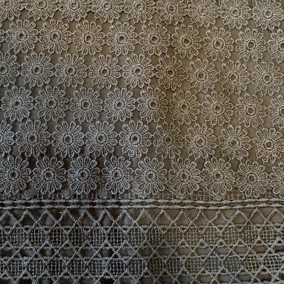 Express lace peplum blouse. Size XS - Picture 7 of 8